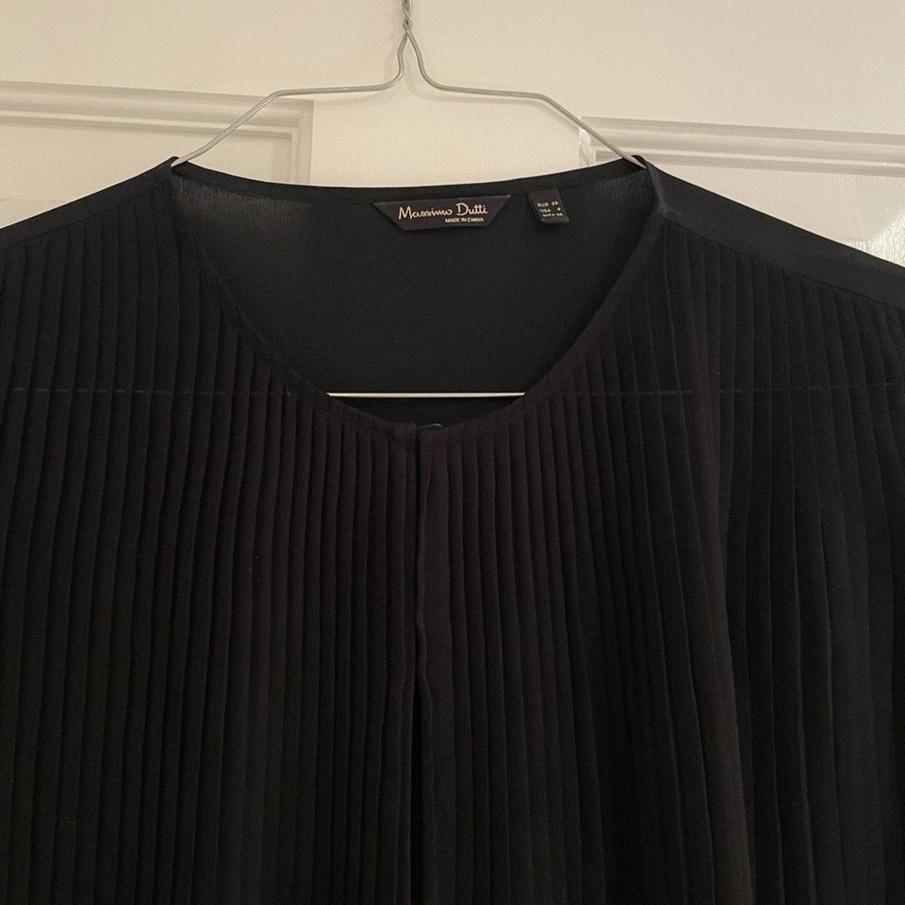 Massimo Dutti silk flowing pleated blouse